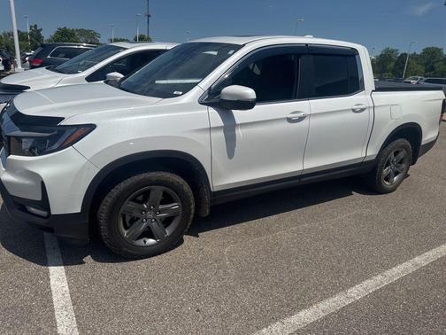 Platinum White Pearl 2023 Honda Ridgeline RTL