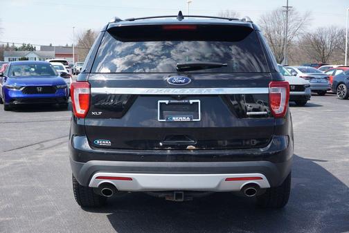 Shadow Black 2016 Ford Explorer XLT