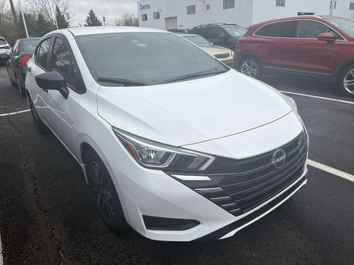 Fresh Powder 2024 Nissan Versa 1.6 S