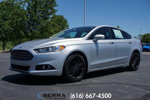 Ingot Silver 2016 Ford Fusion SE