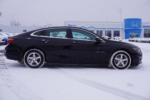 2017 Chevrolet Malibu 1LS