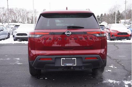 2023 Nissan Pathfinder SV 4WD