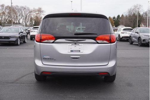 2020 Chrysler Pacifica Touring-L Plus