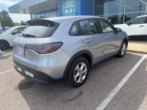 Lunar Silver Metallic 2023 Honda HR-V LX