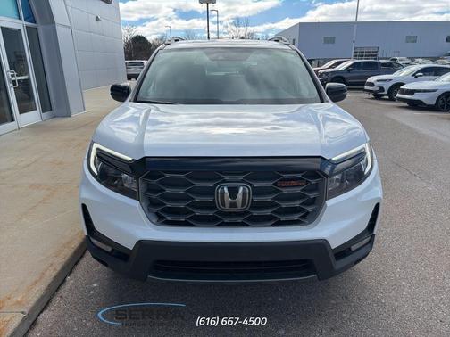 2023 Honda Passport AWD TrailSport