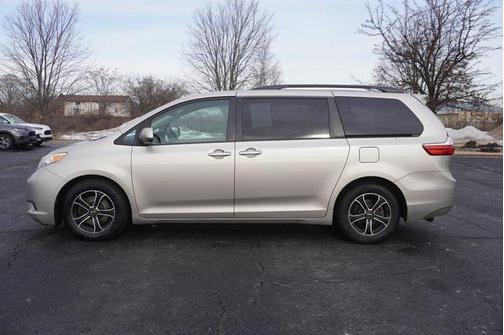 2015 Toyota Sienna XLE