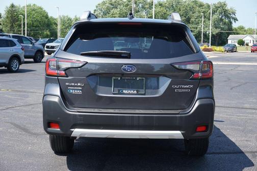 Magnetite Gray Metallic 2024 Subaru Outback Touring