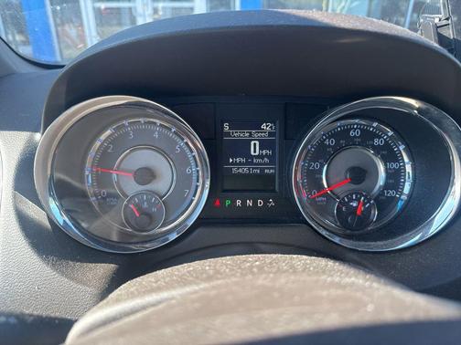 Blackberry Pearlcoat 2011 Chrysler Town & Country Touring