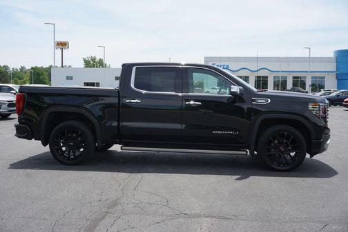 Onyx Black 2023 GMC Sierra 1500 Denali