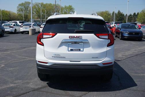 Summit White 2023 GMC Terrain SLT