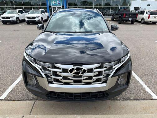 Phantom Black 2024 Hyundai SANTA CRUZ SEL