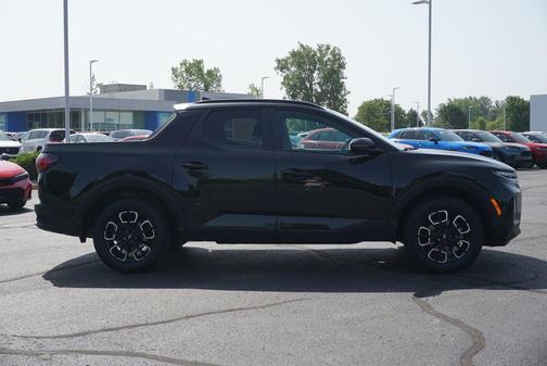 Phantom Black 2024 Hyundai SANTA CRUZ SEL