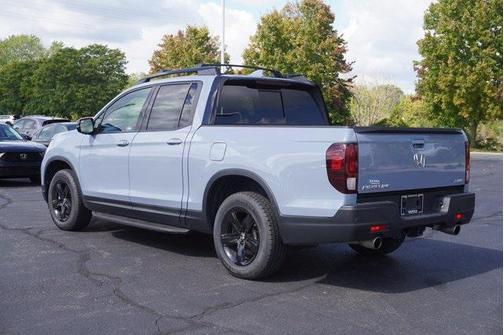 2022 Honda Ridgeline Black