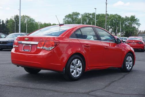 Red Hot 2015 Chevrolet Cruze 1LT
