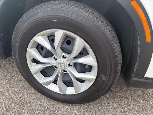 Platinum White Pearl 2025 Honda CR-V LX AWD