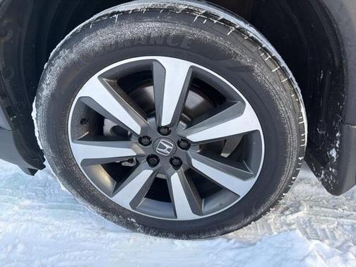 2024 Honda Pilot Touring 8-Passenger