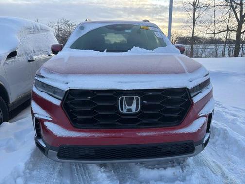 2024 Honda Pilot Touring 8-Passenger