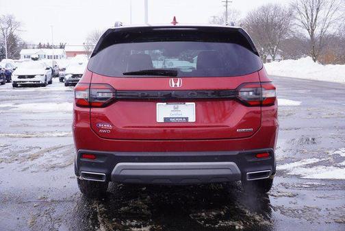 2024 Honda Pilot Touring 8-Passenger