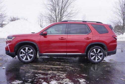 2024 Honda Pilot Touring 8-Passenger