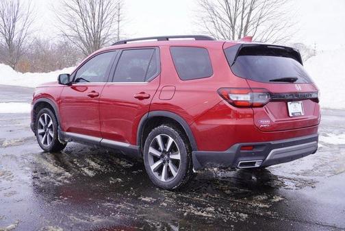 2024 Honda Pilot Touring 8-Passenger