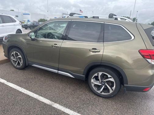 Autumn Green Metallic 2023 Subaru Forester Touring