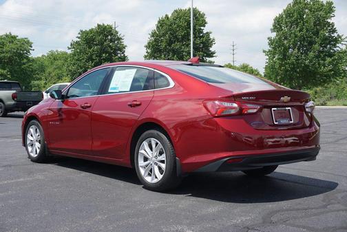 Cajun Red Tintcoat 2019 Chevrolet Malibu LT