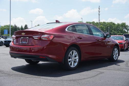 Cajun Red Tintcoat 2019 Chevrolet Malibu LT