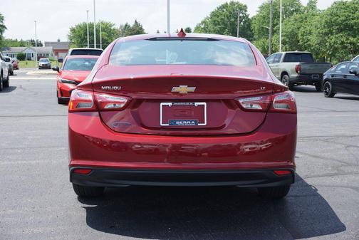 Cajun Red Tintcoat 2019 Chevrolet Malibu LT