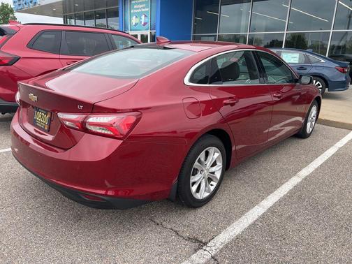 Cajun Red Tintcoat 2019 Chevrolet Malibu LT