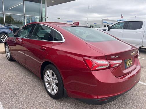 Cajun Red Tintcoat 2019 Chevrolet Malibu LT