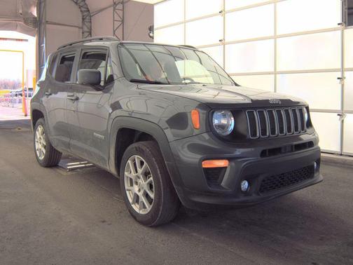 Graphite Gray 2023 Jeep Renegade Latitude