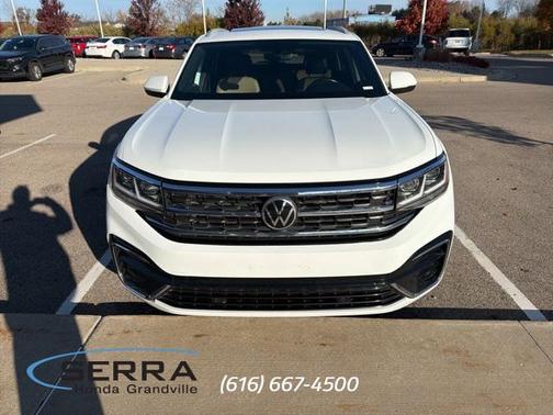2021 Volkswagen Atlas Cross Sport 3.6L V6 SE w/Technology R-Line