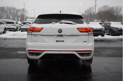 2021 Volkswagen Atlas Cross Sport 3.6L V6 SE w/Technology R-Line