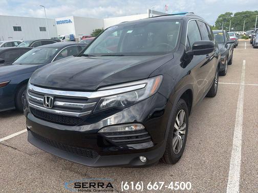 Crystal Black Pearl 2017 Honda Pilot EX-L