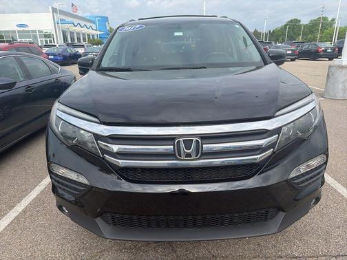 Crystal Black Pearl 2017 Honda Pilot EX-L