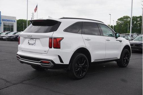 2023 Kia Sorento SX