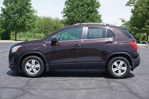 Deep Espresso Metallic 2016 Chevrolet Trax LT