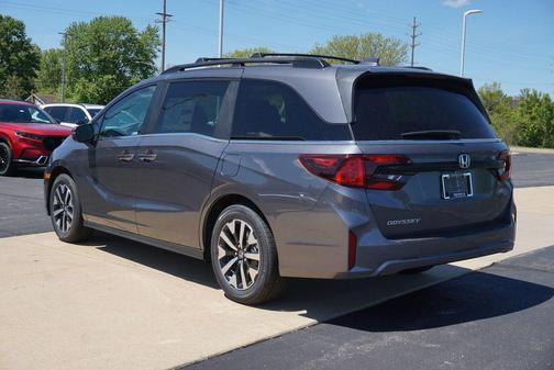 Modern Steel Metallic 2026 Honda Odyssey EX-L