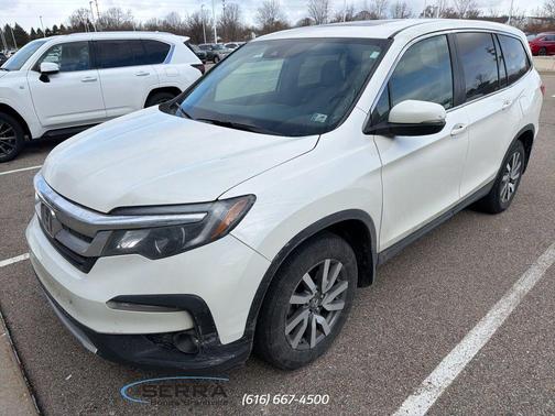 White Diamond Pearl 2019 Honda Pilot EX-L