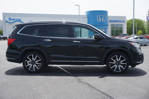Crystal Black Pearl 2022 Honda Pilot AWD Elite