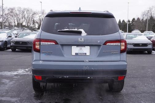 2022 Honda Pilot AWD Black Edition