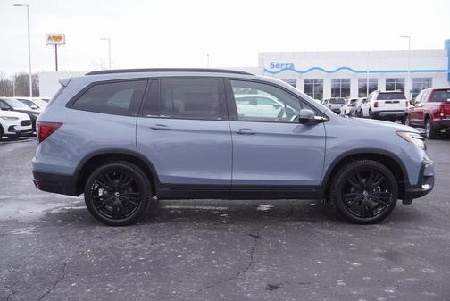 2022 Honda Pilot AWD Black Edition