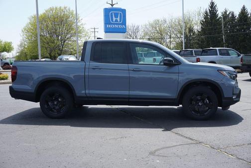 Sonic Gray Pearl 2026 Honda Ridgeline Black