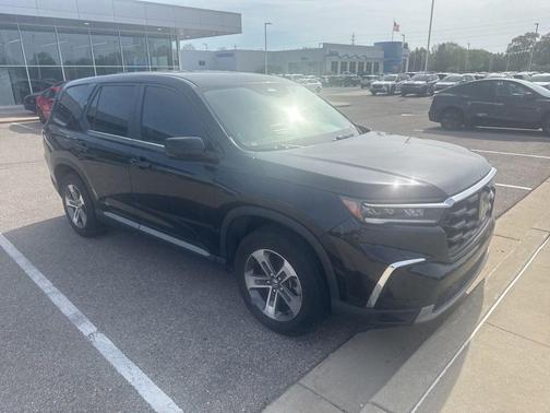 Crystal Black Pearl 2025 Honda Pilot EX-L