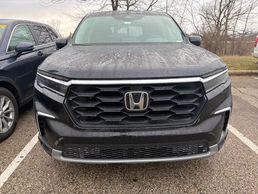2023 Honda Pilot AWD EX-L 7 Passenger