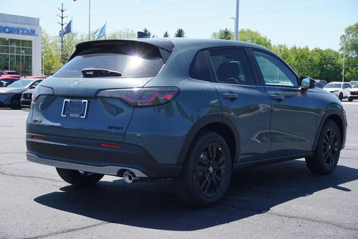 Pearl 2027 Honda HR-V Sport