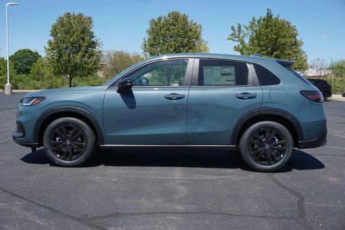 Pearl 2027 Honda HR-V Sport