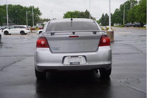 2013 Dodge Avenger SE