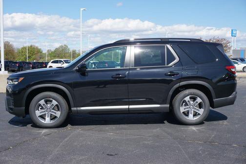 Crystal Black Pearl 2026 Honda Pilot EX-L