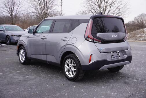 2024 Kia Soul LX